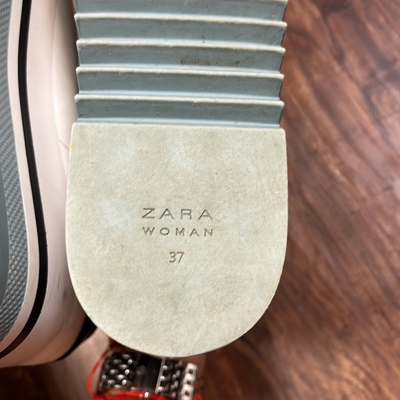 Zara Platform Sneakers - Picture 3 of 4
